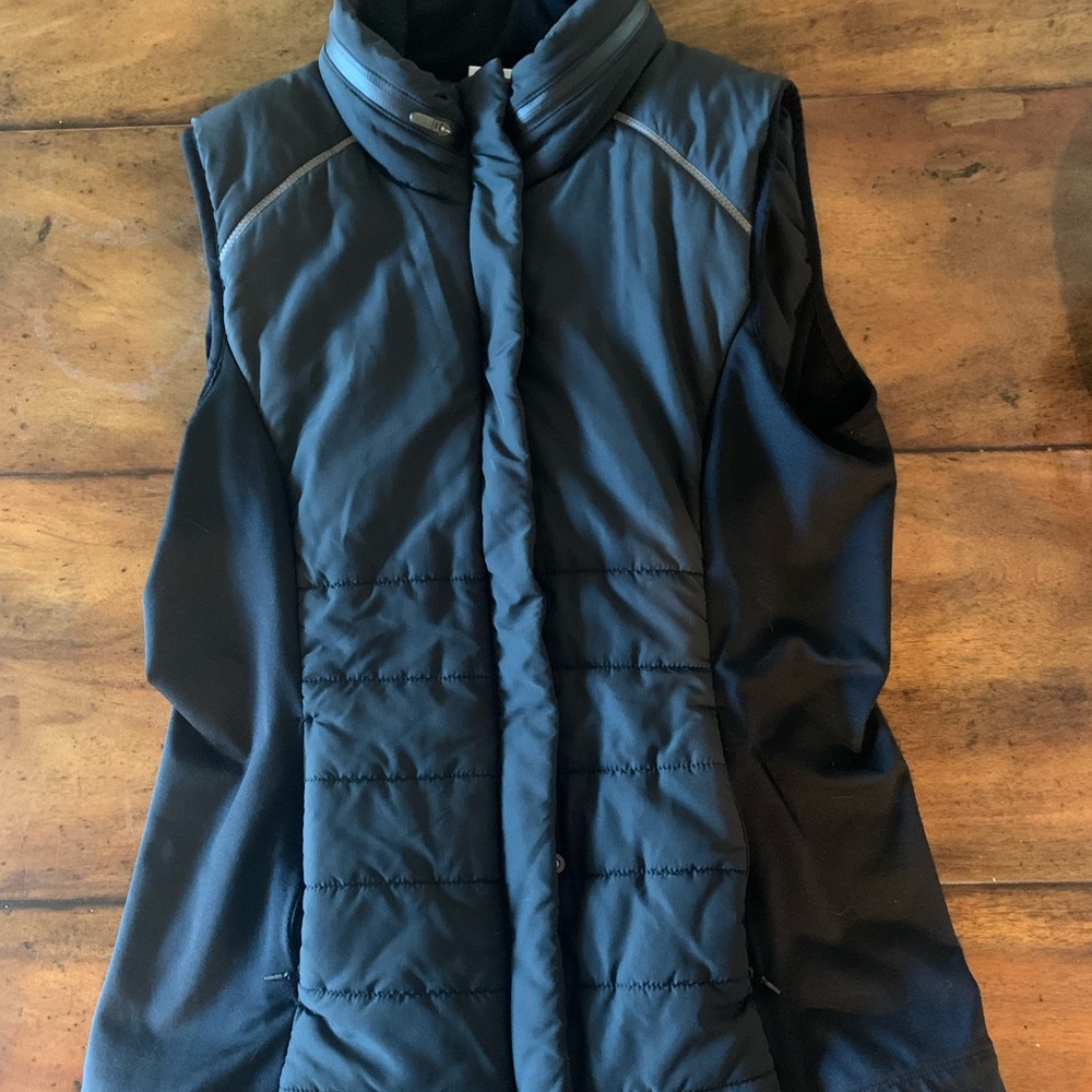 Zella Black Vest Size Medium